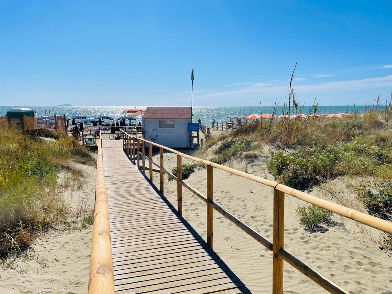 Regina Del Mare Holiday Apartments Tirrenia Exterior foto